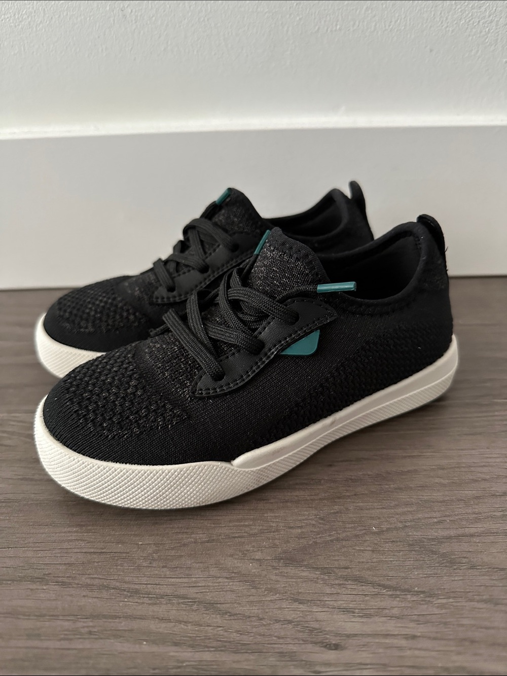 Vessi Kids Weekend Ashphalt Black